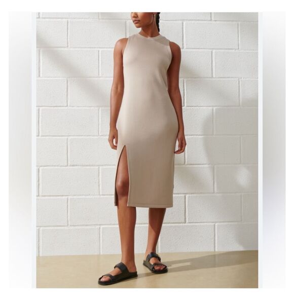 Abercrombie YPB neoKNIT Unlined Midi Dress Size Small - Picture 1 of 6